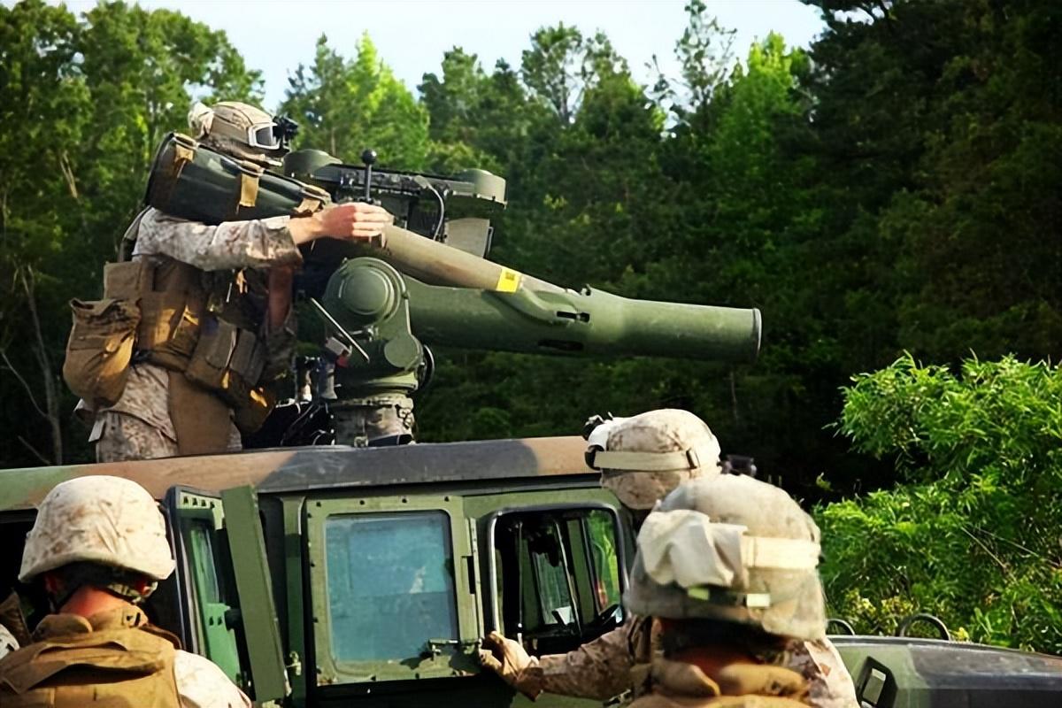 80軍防空旅最新動態(tài)與小巷特色小店的獨(dú)特魅力